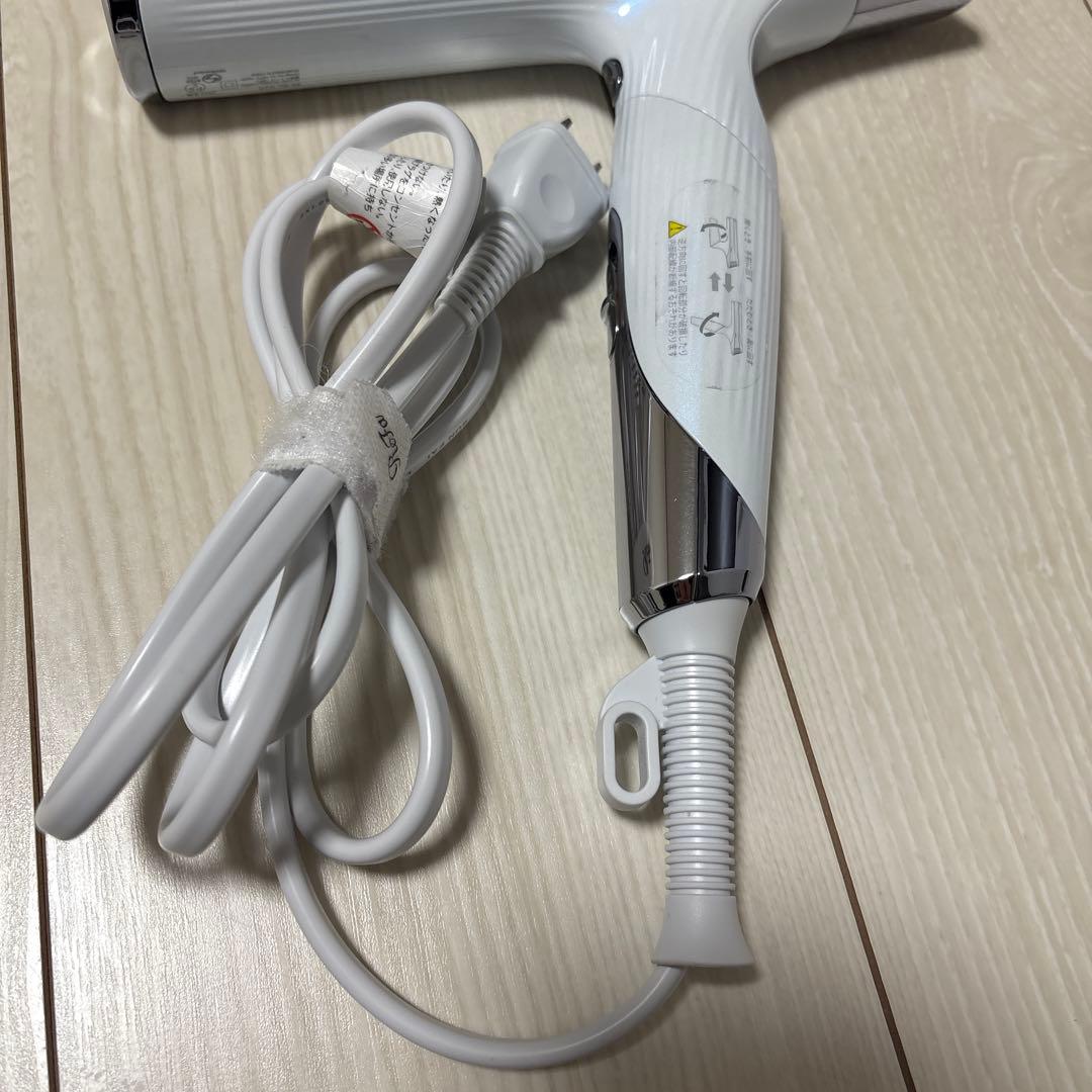 2024年製　ReFa BEAUTECH DRYER S+ ホワイト