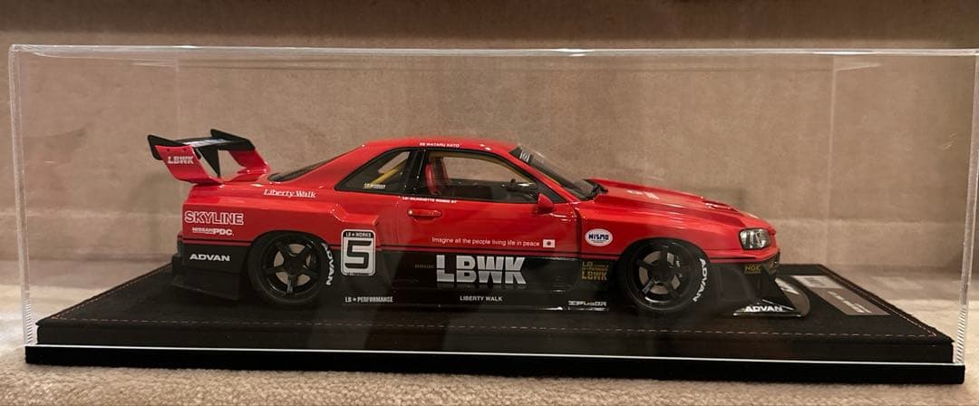 LBWK Nissan スカイライン1/18 INNO