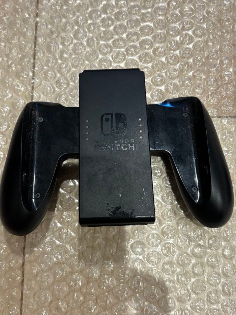 Nintendo Switch 本体 + ジョイコン