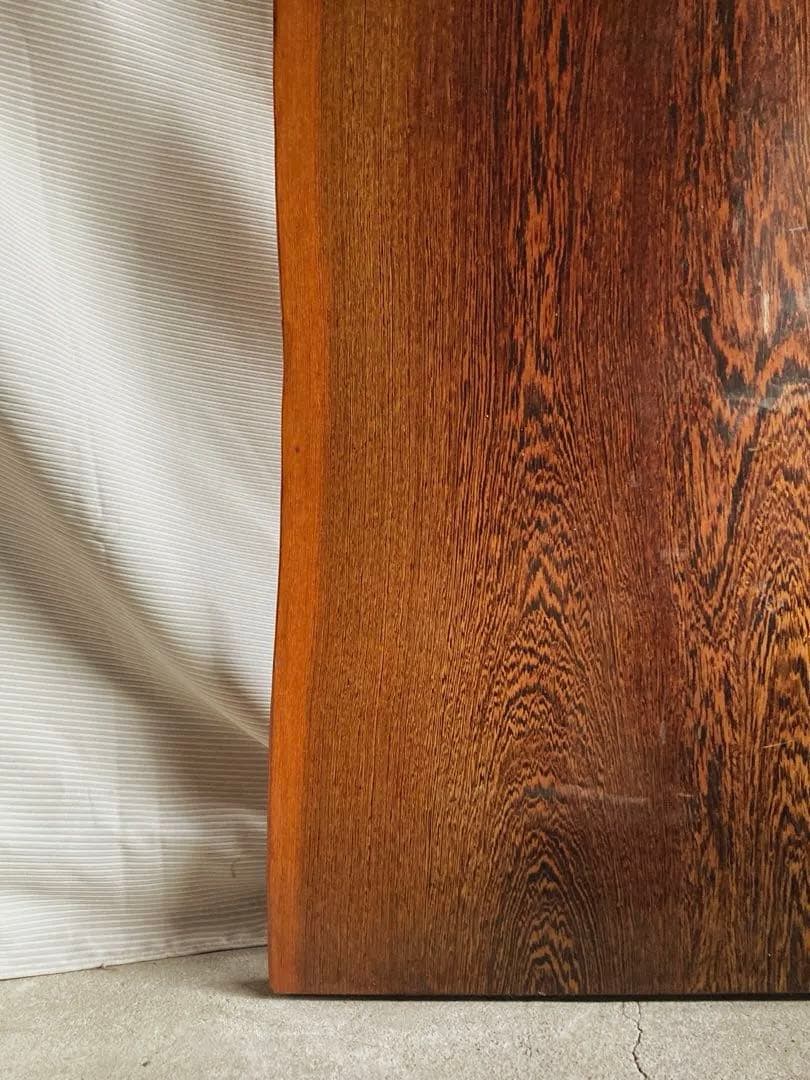 無垢　一枚板　カウンター　ブビンガ?