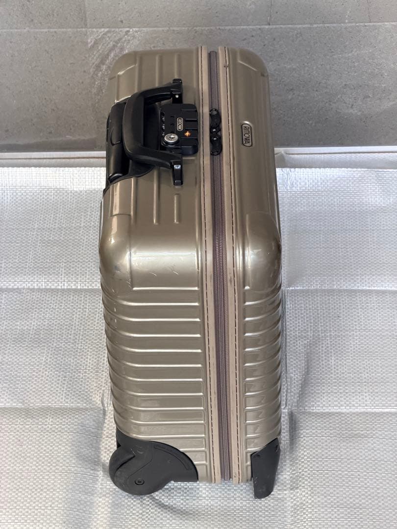 ⭐️RIMOWA リモワ サルサ ビジネストローリー 23L 2輪 ゴールド