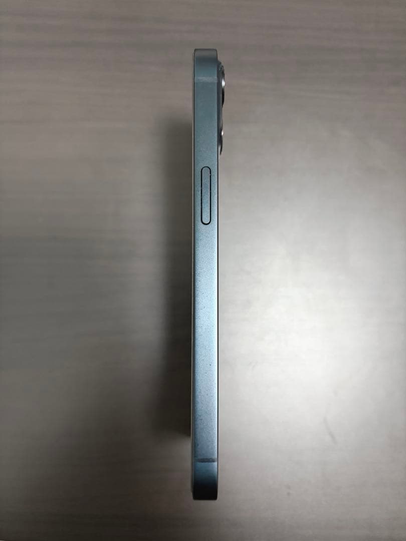 iPhone13 SIMフリー　おまけ2点付き