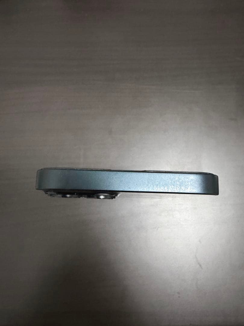 iPhone13 SIMフリー　おまけ2点付き