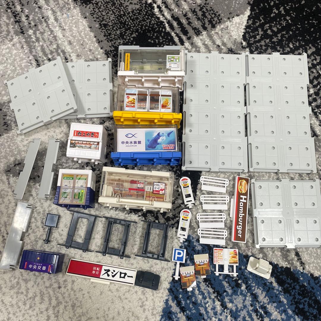 トミカ　トミカタウン　ビルドシティ　イオンモール　スシロー　ハンバーガーショップ