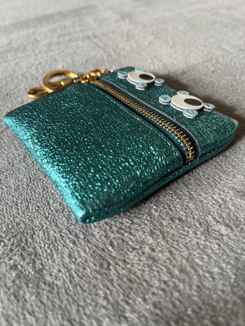 ANYA HINDMARCH アイズ ケース チャーム