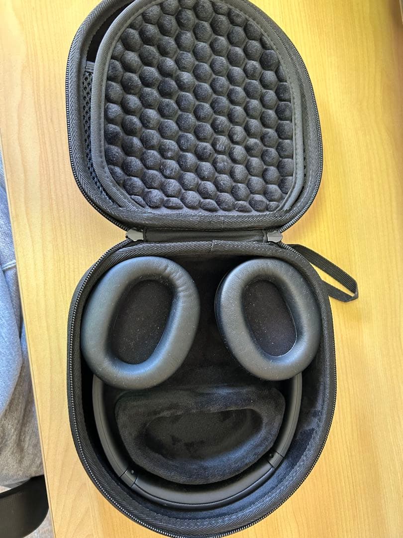 Sony ヘッドフォン WH-CH720N ケース・箱・説明書付き ブラック