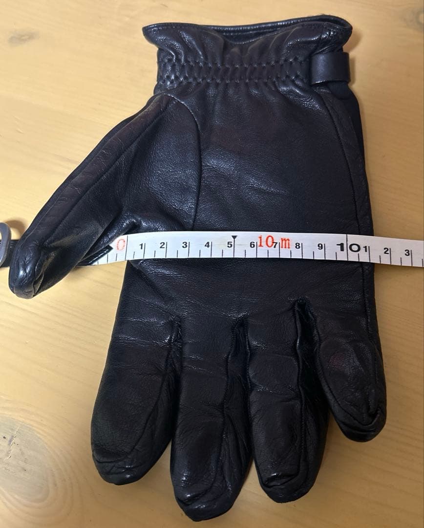 PRADAレザー ブラック 裏地カシミアサイズ9