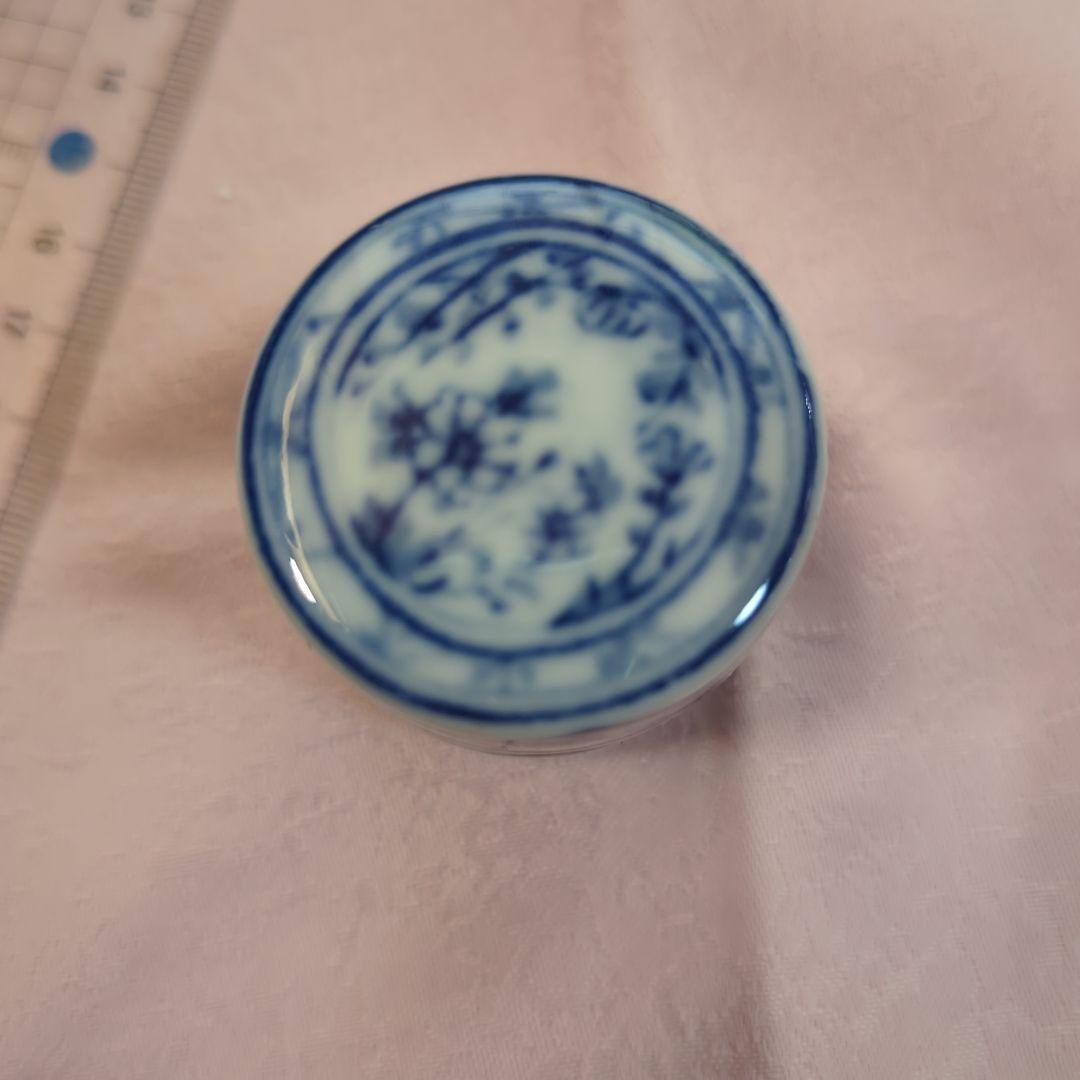 古伊万里 青白磁の花柄重ね香合