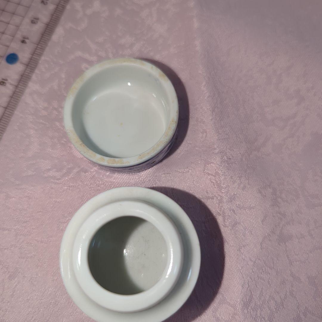 古伊万里 青白磁の花柄重ね香合