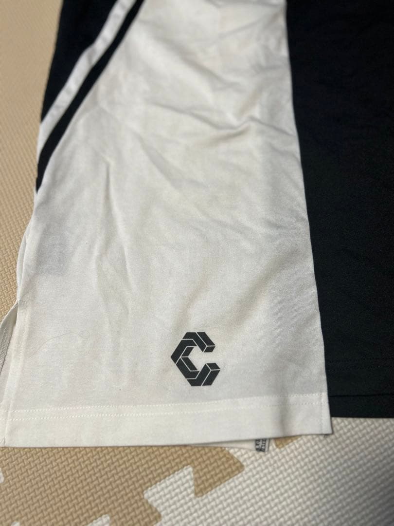 新品未使用　CRONOS ブラック/ホワイト タンクトップ