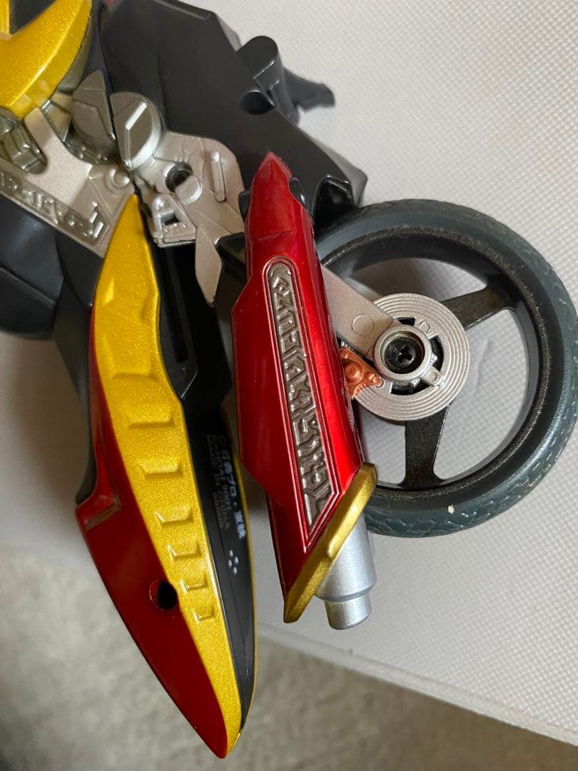 shフィギュアーツ　マシントルネイダー　仮面ライダーアギト