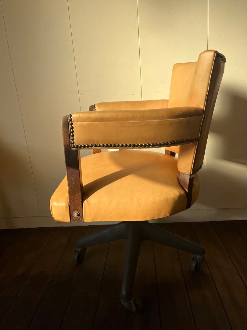 キャメルレザー 回転椅子事務オフィスチェアキャスター本革アンティークヴィンテージ