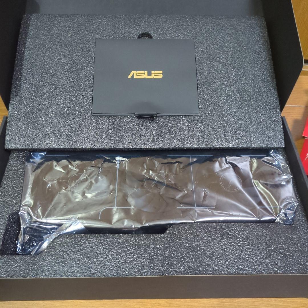 グラフィックボード・グラボ・ビデオカード ASUS AMD Radeon RX 9070 XT OC 16GB