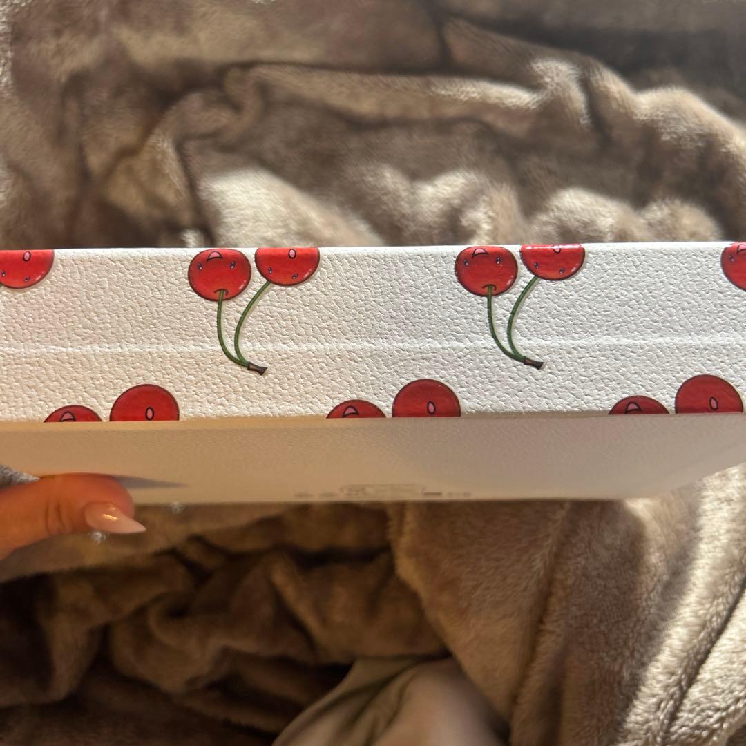 ヴィトン　チェリー　箱　ラッピング