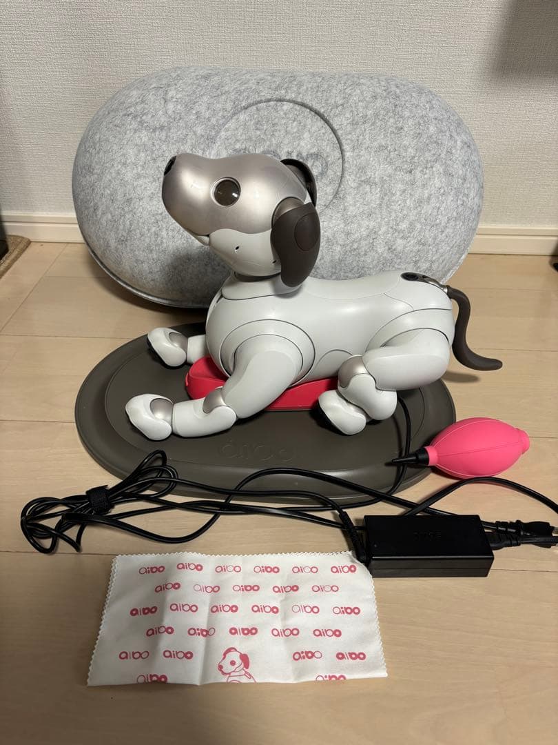 AIBO ロボット犬 グレー/ホワイト