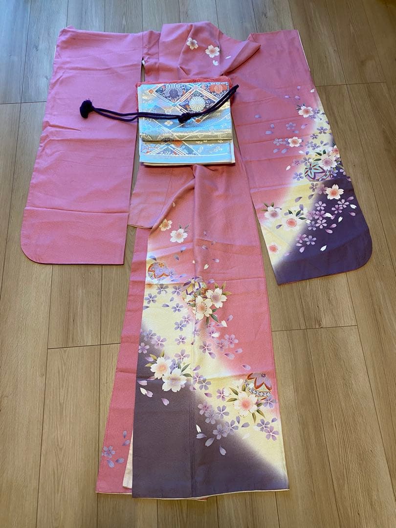 【振り袖　5点セット】　振袖　刺繍　卒業式　袴　ピンク　紫　フルセット