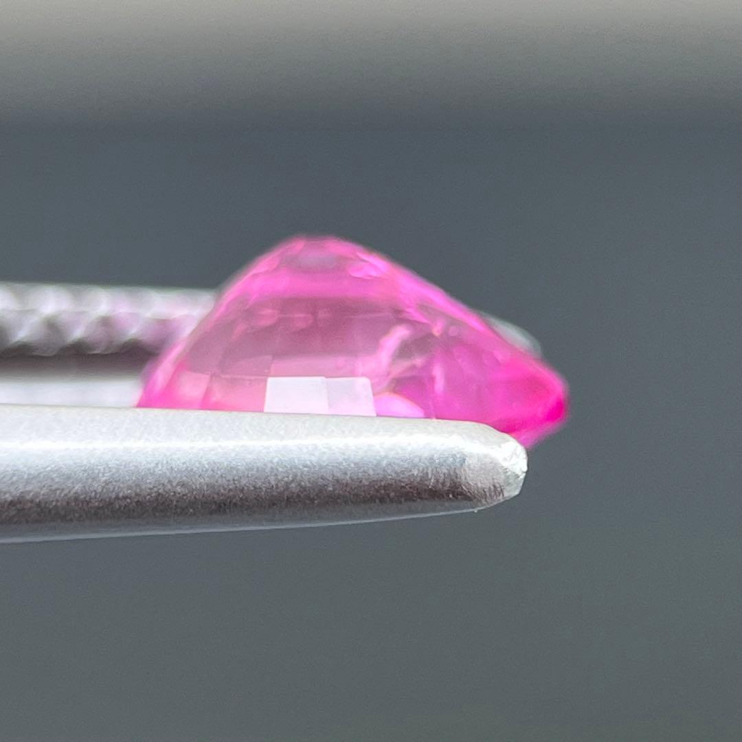 スリランカ産非加熱天然ピンクサファイアルース