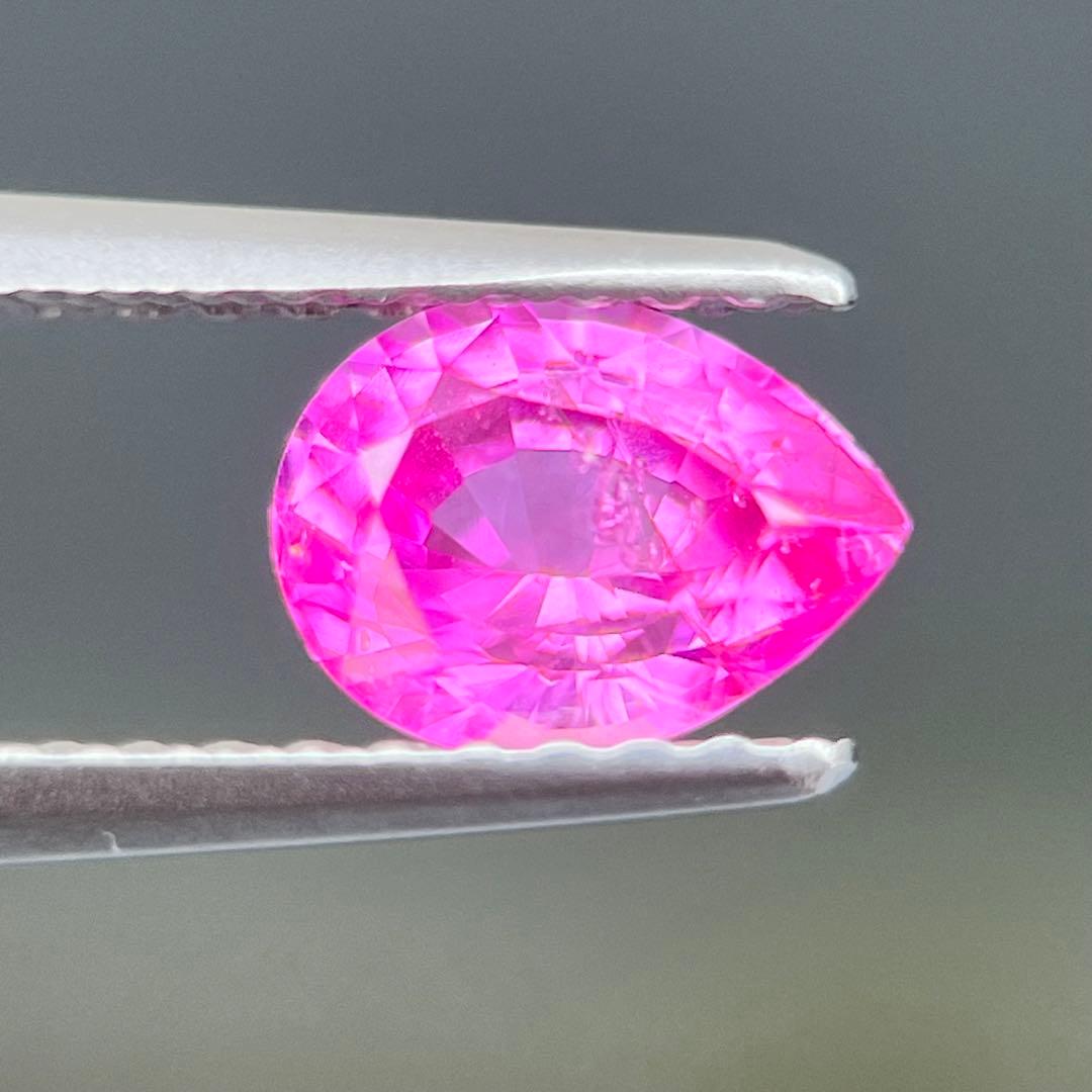 スリランカ産非加熱天然ピンクサファイアルース