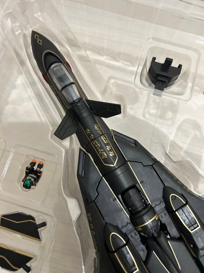 YAMATO　マクロスプラス　完全変形YF-19　25周年記念モデル