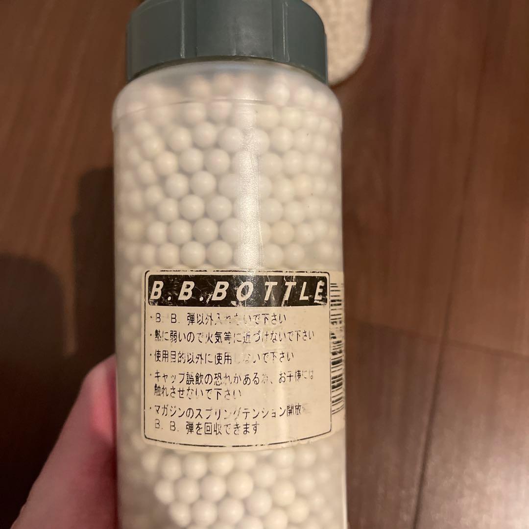 BB弾 大ボトル付属2本セット 東京マルイ 純正 超精密 弾は新品・ボトルは中古