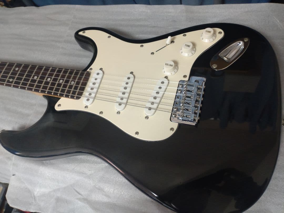 改良Legend ストラトタイプエレキギター