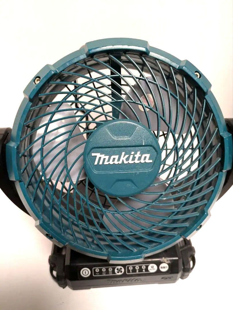 Makita 充電式扇風機　10.8V