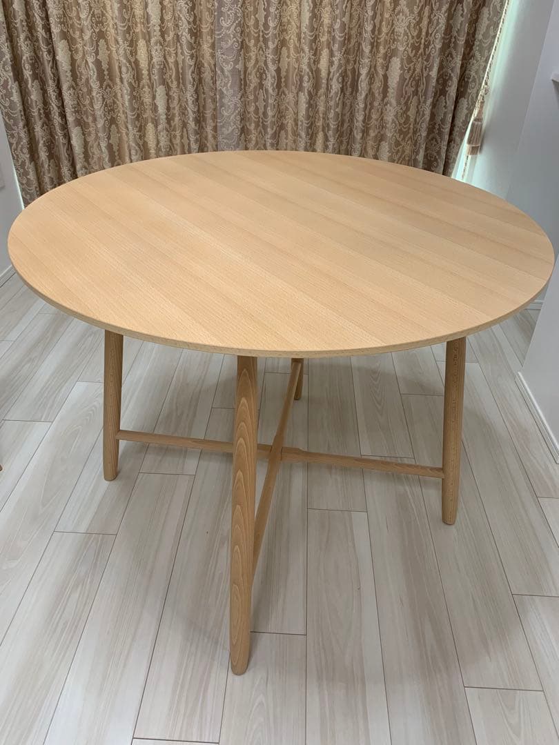 秋田木工　円テーブル