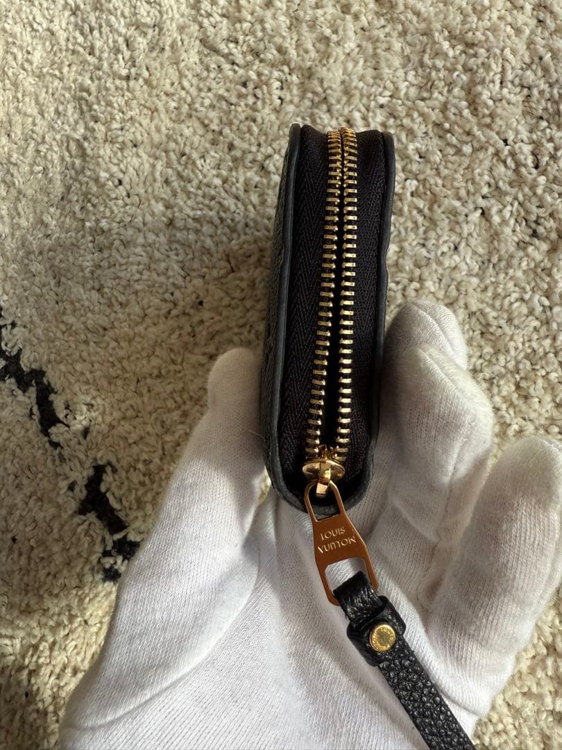 新品同様 Louis Vuitton ジッピーパース