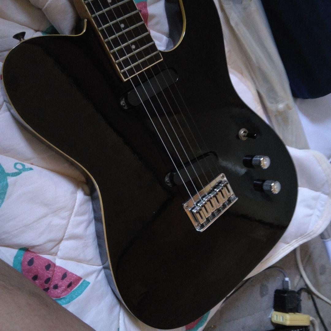 黒いテレキャスタータイプエレキギター