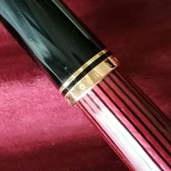 逸品　ペリカンスーベレーンM400　高い人気を誇るボルドー　ギフトボックスセット