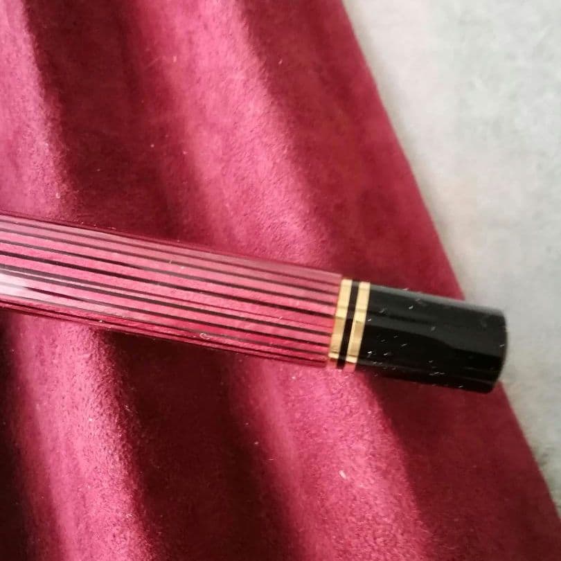 逸品　ペリカンスーベレーンM400　高い人気を誇るボルドー　ギフトボックスセット