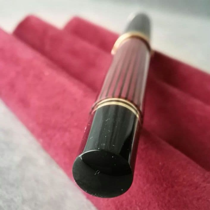 逸品　ペリカンスーベレーンM400　高い人気を誇るボルドー　ギフトボックスセット