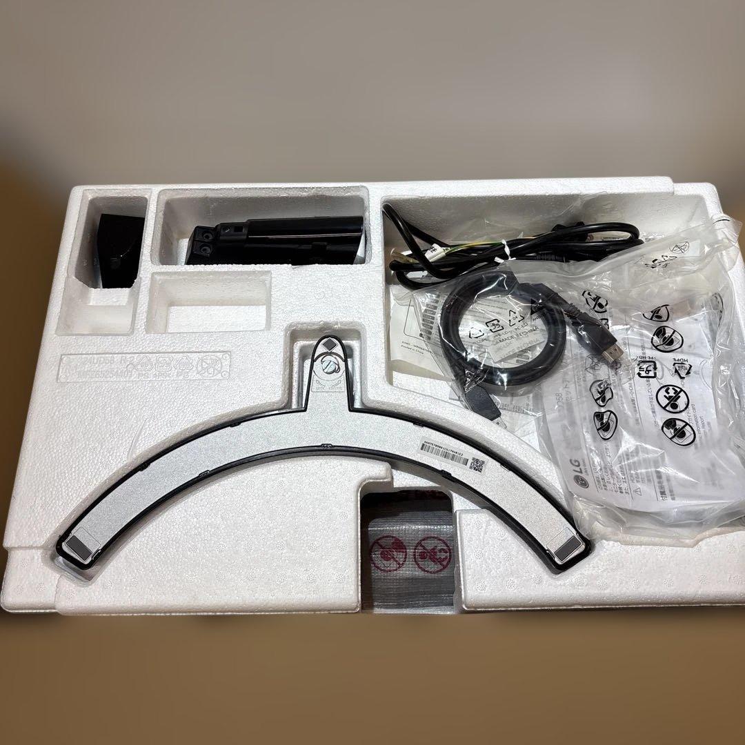 LG 24UD58 24インチ 4K UHD モニター