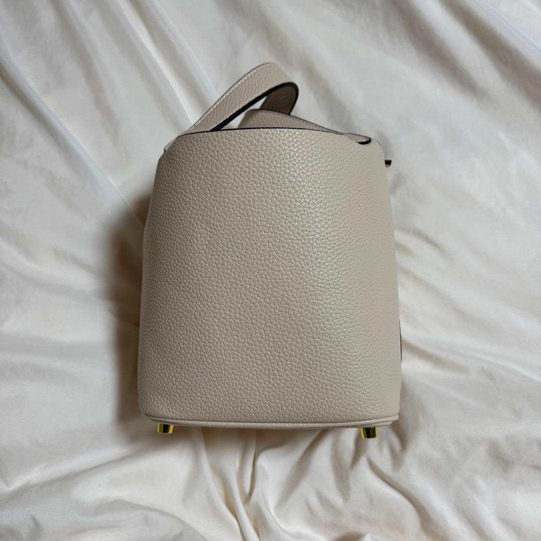 ベージュ レザー トートバッグ