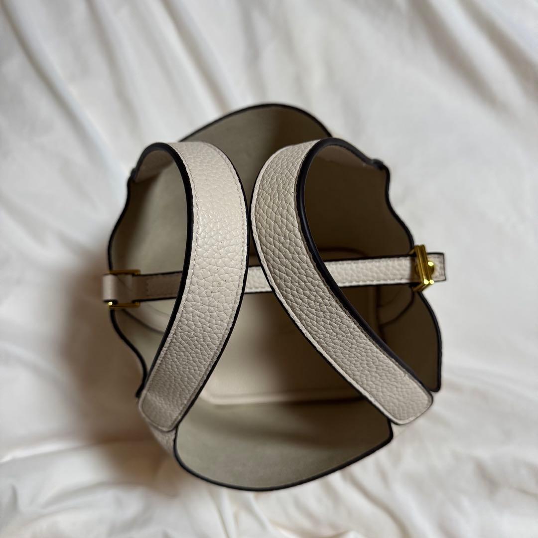 ベージュ レザー トートバッグ