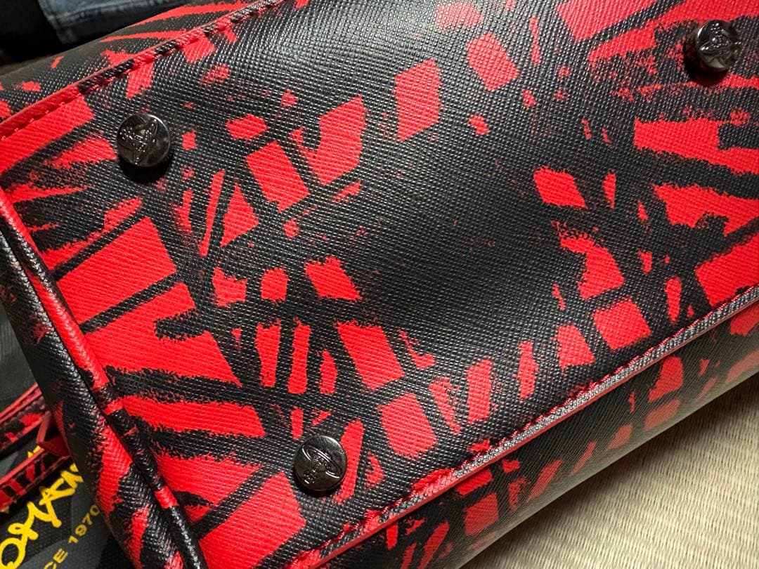 【新品未使用タグ無し】Vivienne Westwood バッグ