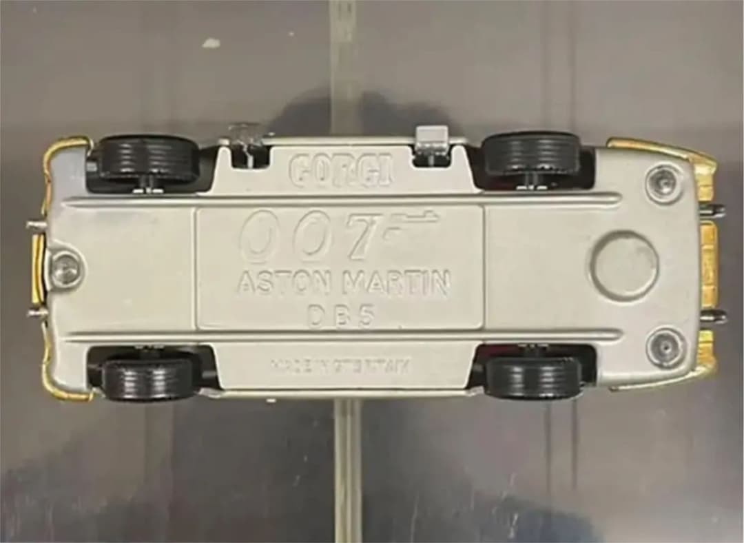 1970年代 1/36コーギー 007 ボンドカー アストンマーチン/イギリス製