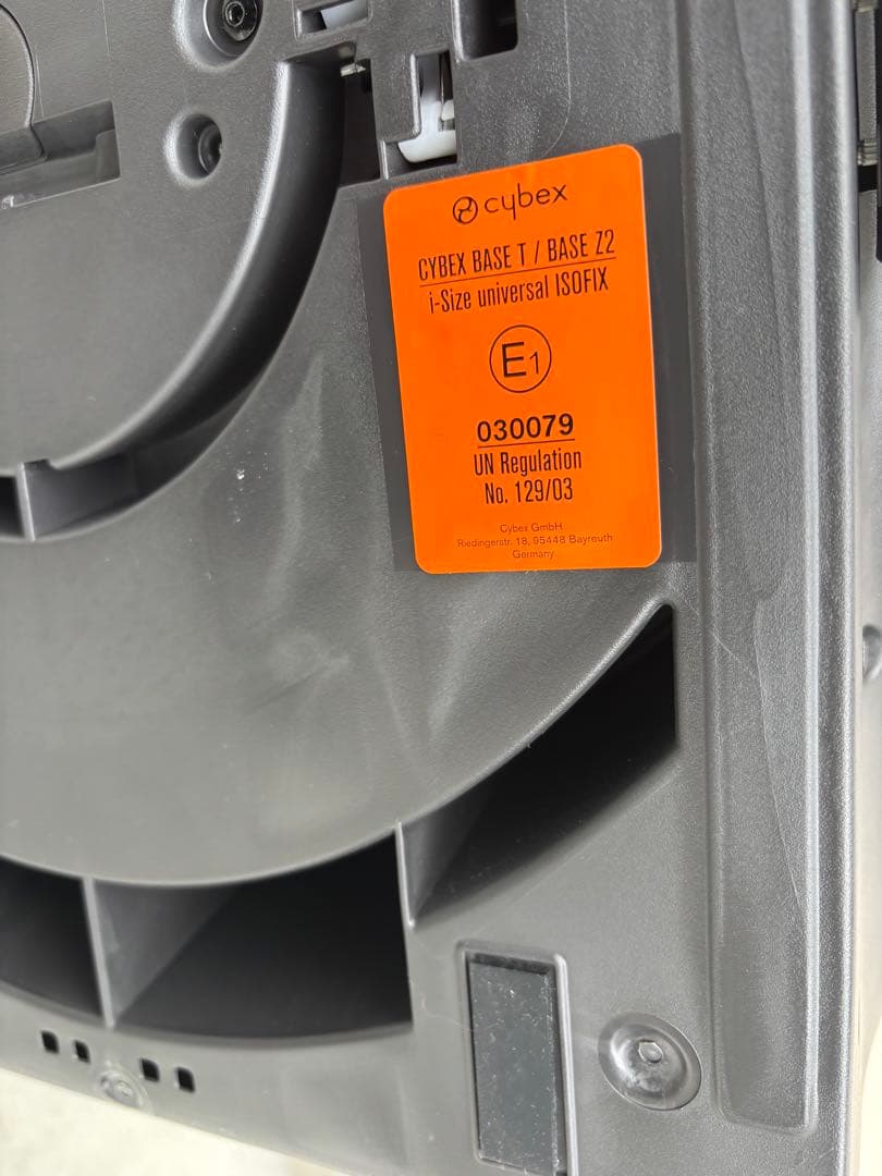 Cybex baseT ブラック チャイルドシート