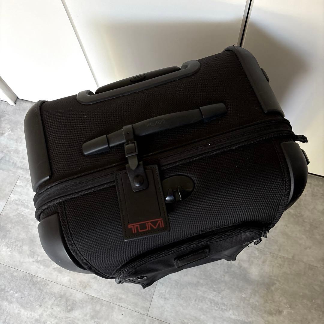 激レア美品！大容量TUMI トゥミ　ライトウェイト　ミディアムキャリーケース