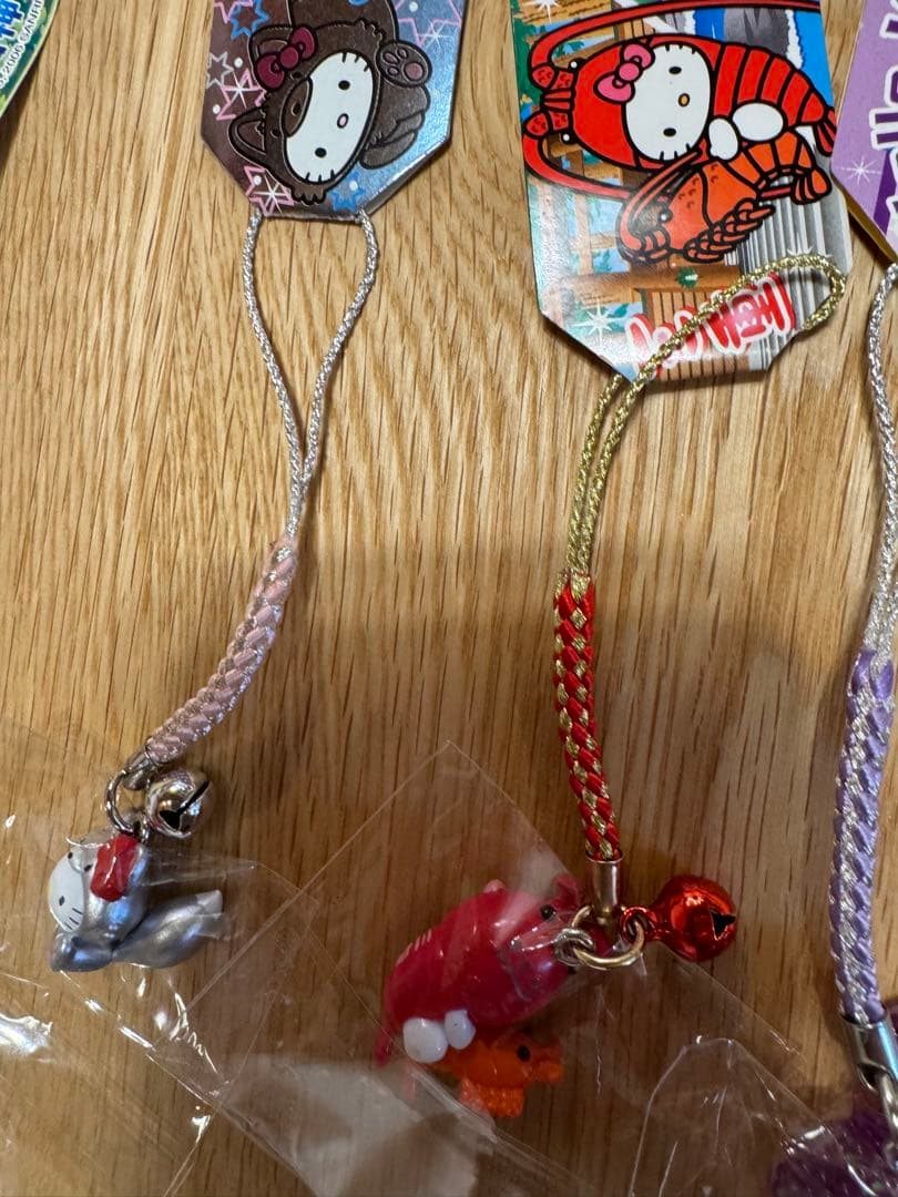 T*a様 ハローキティ 根付セット ３８＋1 ご当地限定品多数　おまけ付き