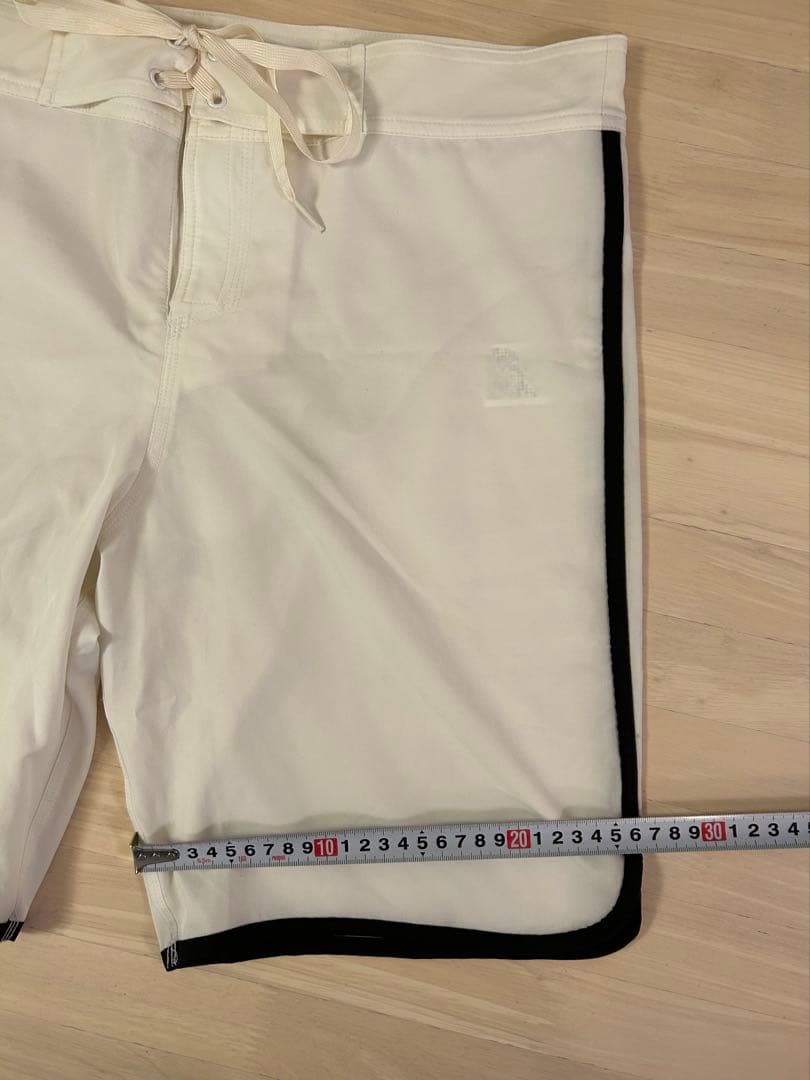 【最終価格】10/4迄。LYFT【Ｌサイズ】ステージショーツ　サーフパンツ