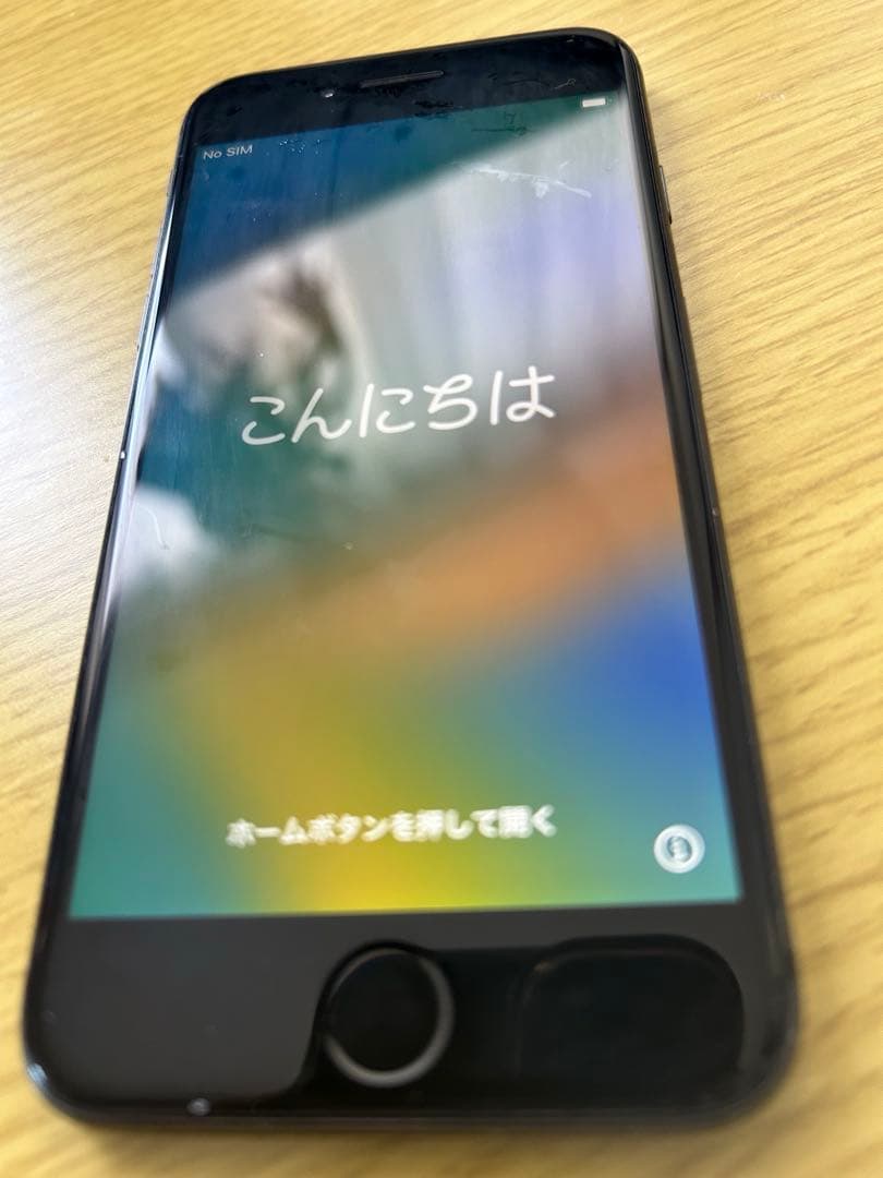 iPhone8 初期化済み　64GB
