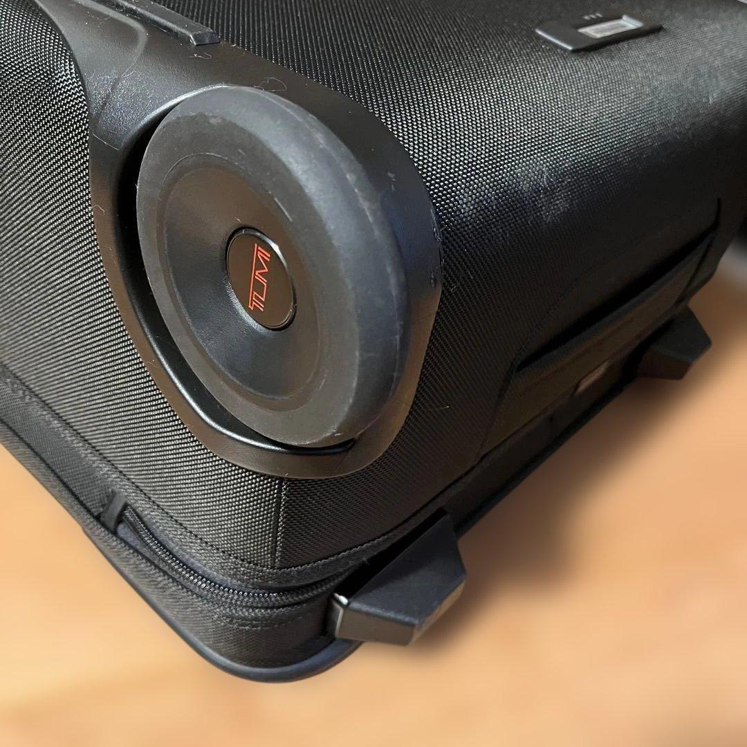 美品 TUMI キャリーケース 220211D2U 2輪　黒ナイロン