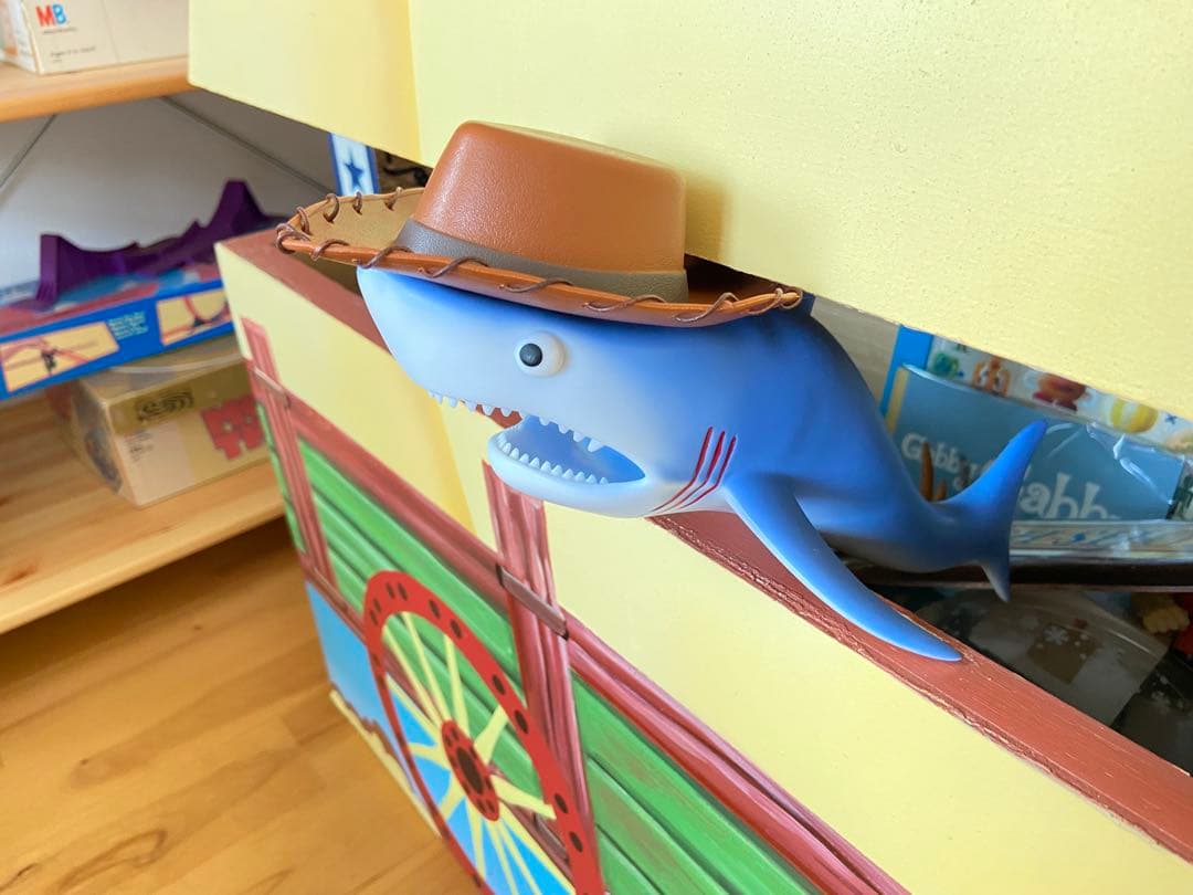 トイストーリー　ミスターシャーク