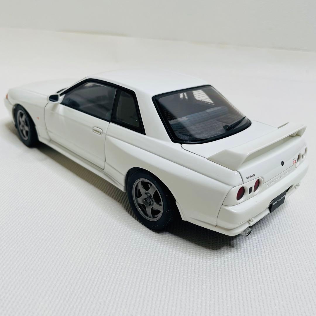 ミニカー AUTOart 1/18 NISSAN SKYLINE GT-R R32