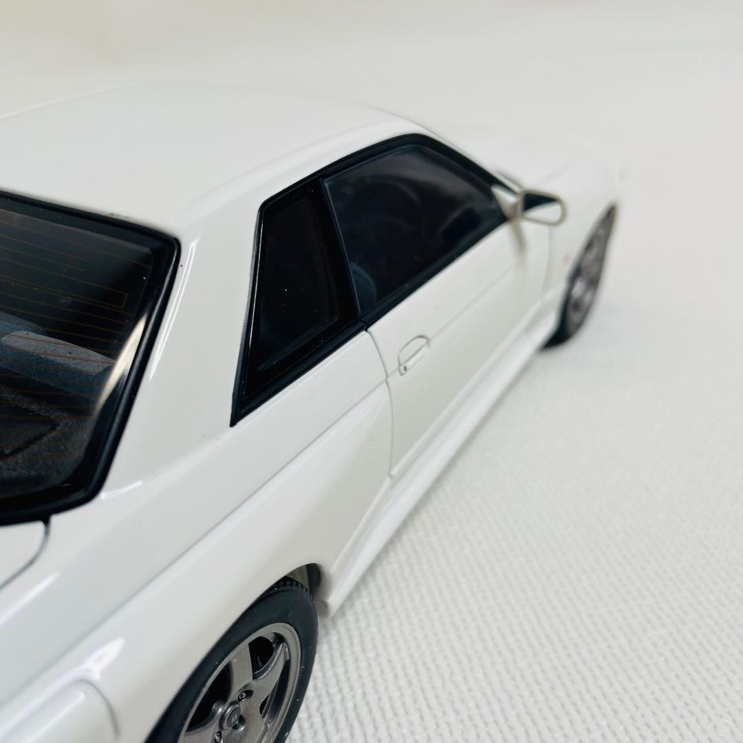 ミニカー AUTOart 1/18 NISSAN SKYLINE GT-R R32