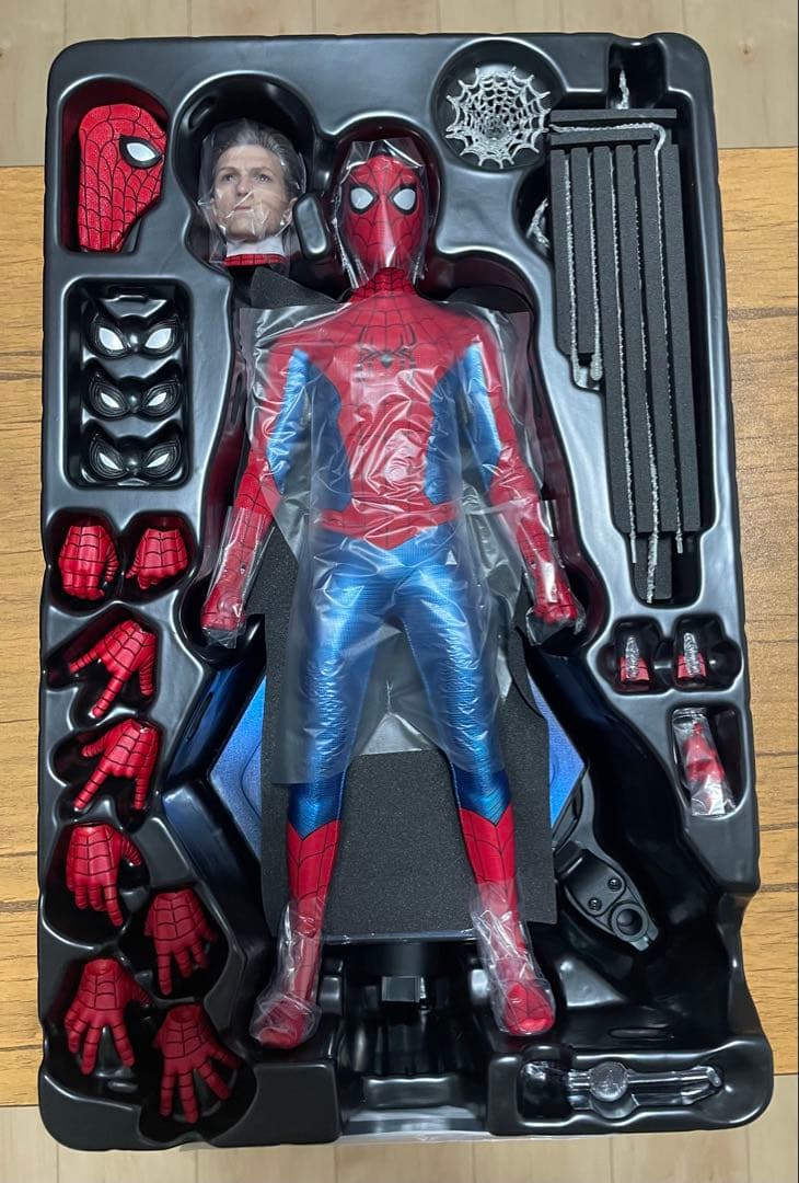 ホットトイズ スパイダーマン ニューレッド & ブルースーツ 1/6 フィギュア