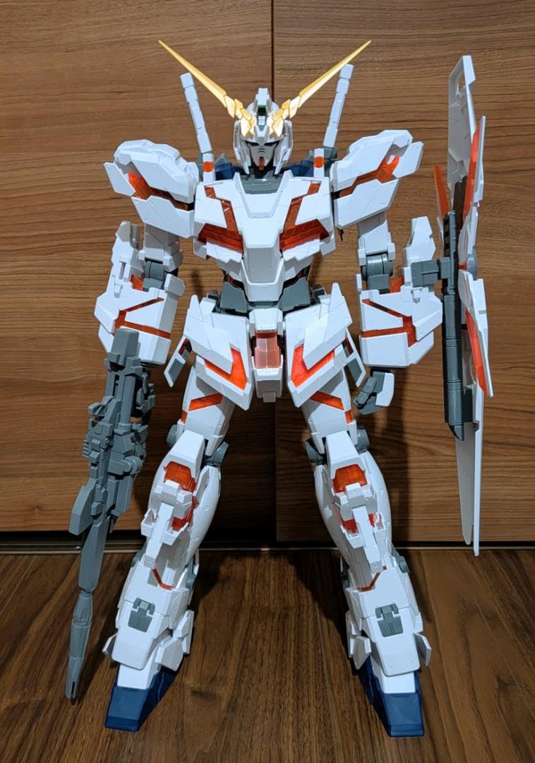 メガサイズ　ユニコーンガンダム（ヘッドディスプレイ２種付き）素組み