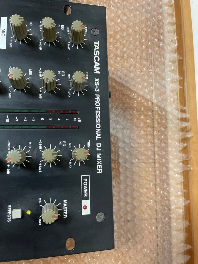 TASCAM プロフェッショナルDJミキサー XS-3