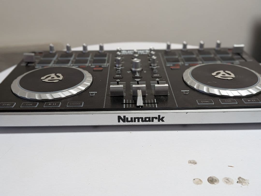 Numark Mixtrack Pro II 動作品 PCDJ コントローラー